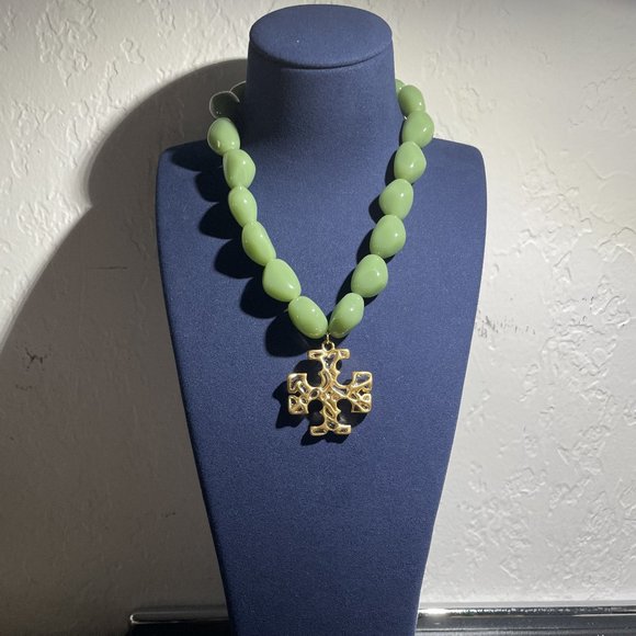 Designer Necklaces Tory Burch Statement Necklace Tory Burch  Tory Burch Roxanne Statement Necklace With Jade Colored Resin Stones main image 1